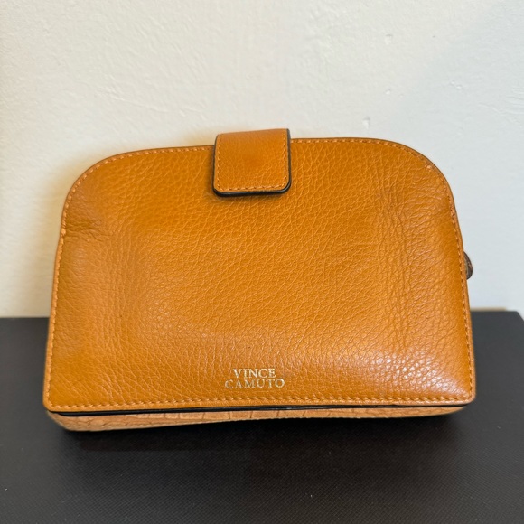 ❤️ Vince Camuto Leather Belt Bag - Picture 6 of 13